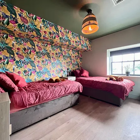 Stylish Flat With Stunning Views Apartment Worcester Exterior photo