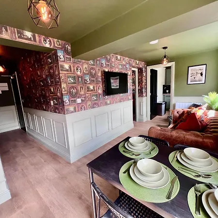 Stylish Flat With Stunning Views Apartment Worcester Exterior photo