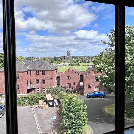 Stylish Flat With Stunning Views Apartment Worcester Exterior photo