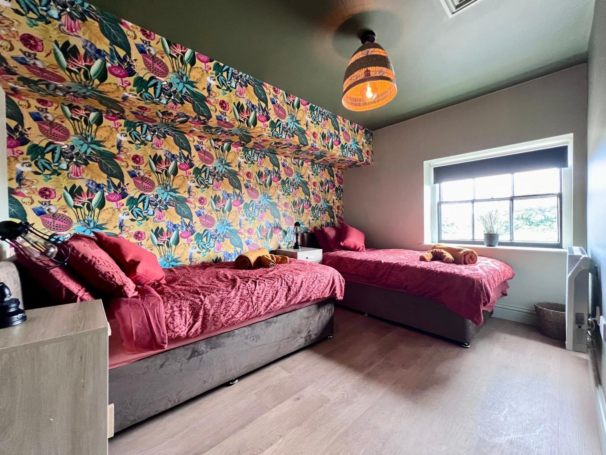 Stylish Flat With Stunning Views * Worcester